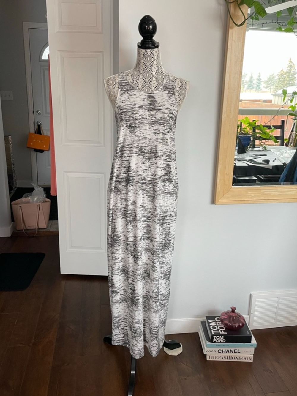 Oak + Fort Canadian Brand Racer Back Maxi Dress in Birch. Stretchy. Medium.